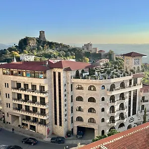 **** Hotel Panorama View On The Castle And The Old Town Albanien